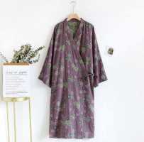 Муслиновый халат, код 305, стандарт, фиолетовый с цветами