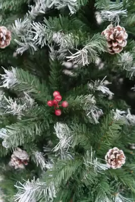 Новогодняя елка 240P,  зеленый с ягодами.