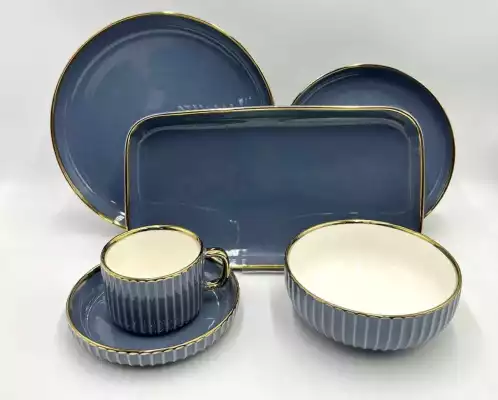 Чайный сервиз, керамический,из 32 предметов, тёмно-синий