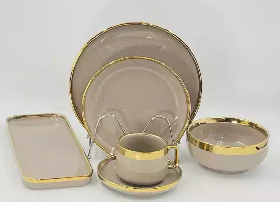 Сервиз чайно-столовый Katherina 737031 32 в 1 с золотистыми кружками