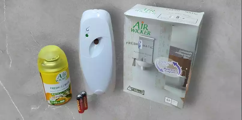 Автоматический освежитель воздуха AIR WICK Freshmatic 250 мл
